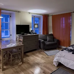  Apartment Urban Living Canada